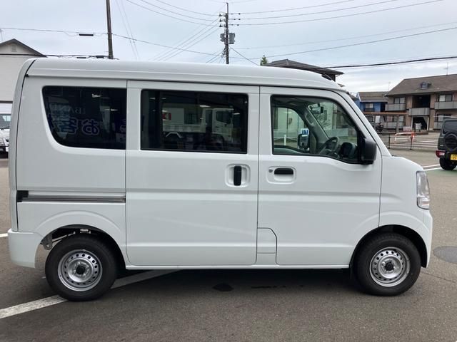 MITSUBISHI MINICAB VAN 2025 Image 31