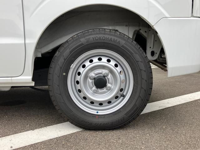 MITSUBISHI MINICAB VAN 2025 Image 31