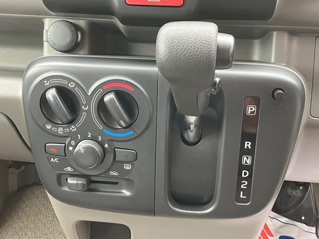 MITSUBISHI MINICAB VAN 2025 Image 31