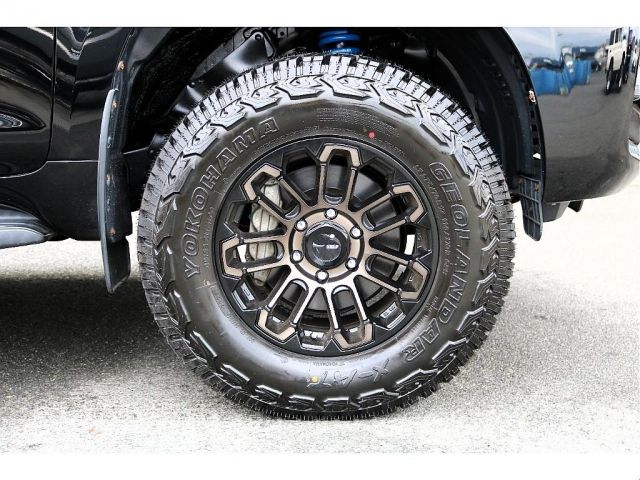 TOYOTA LANDCRUISER PRADO 2017 Image 31