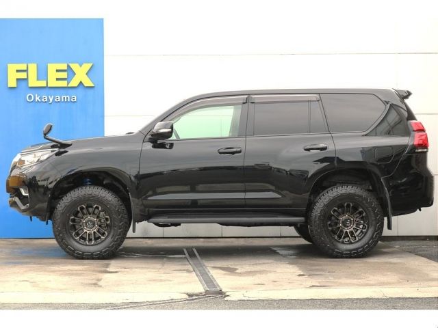 TOYOTA LANDCRUISER PRADO 2017 Image 31