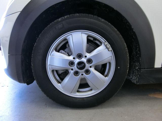 BMW MINI ONE 2018 Image 31