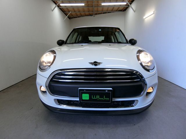 BMW MINI ONE 2018 Image 31