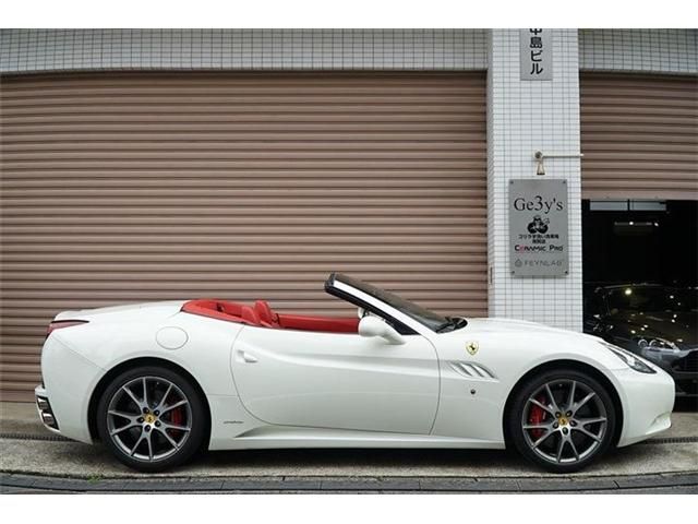 FERRARI CALIFORNIA 2010 Image 31