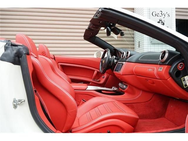 FERRARI CALIFORNIA 2010 Image 31