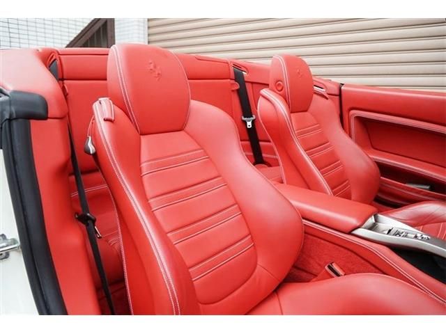 FERRARI CALIFORNIA 2010 Image 31