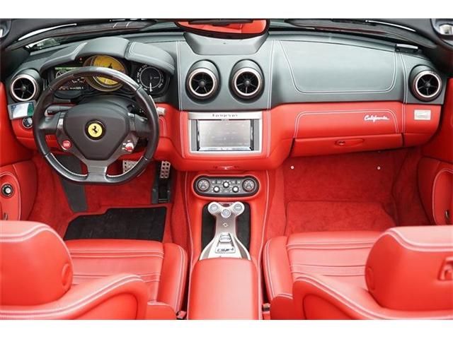 FERRARI CALIFORNIA 2010 Image 31