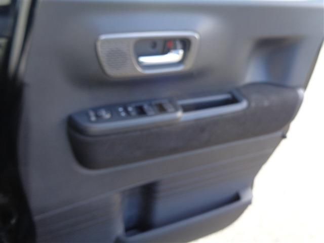 HONDA N BOX CUSTOM 2024 Image 31