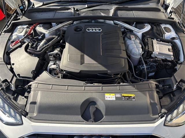 AUDI A4 2021 Image 31