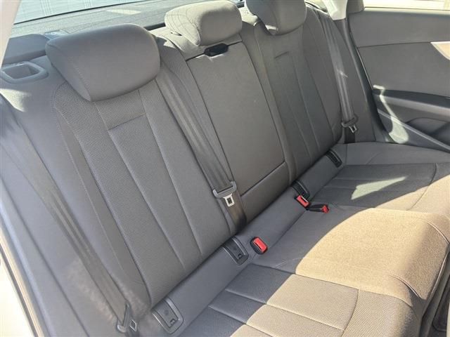 AUDI A4 2021 Image 31