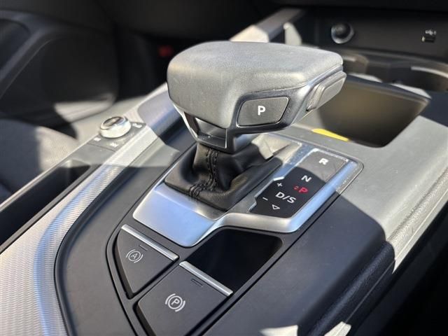 AUDI A4 2021 Image 31