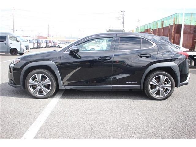 TOYOTA LEXUS UX300E 2022 Image 31