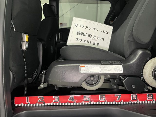 TOYOTA ESTIMA HYBRID 4WD 2020 Image 31