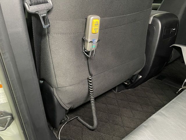 TOYOTA ESTIMA HYBRID 4WD 2020 Image 31