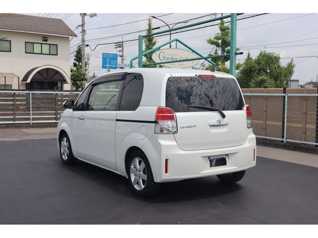 TOYOTA SPADE 2018 Image 31