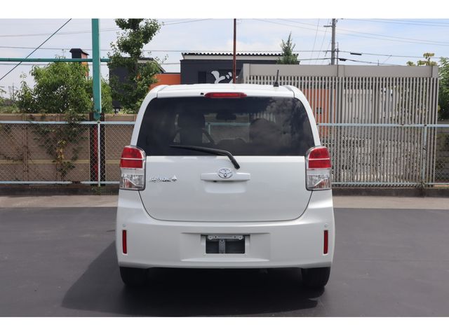 TOYOTA SPADE 2018 Image 31