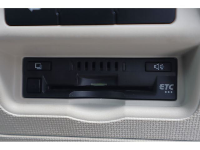 TOYOTA SPADE 2018 Image 31