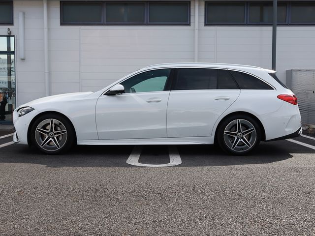 MERCEDES BENZ C CLAS 2024 Image 31