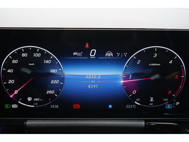 MERCEDES BENZ GLA CL 2023 Image 31