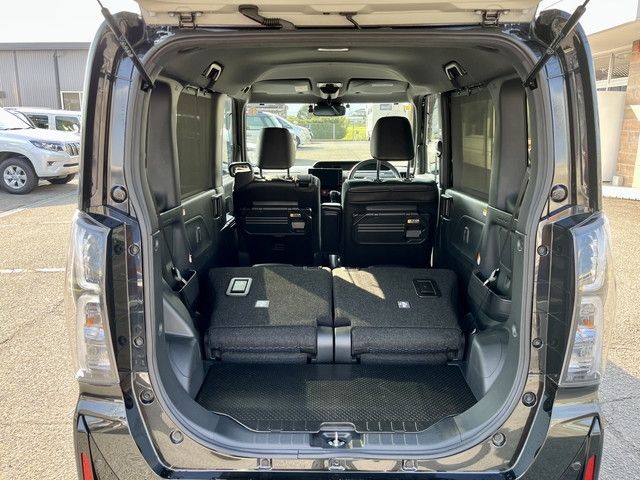 DAIHATSU TANTO CUSTOM 2023 Image 31