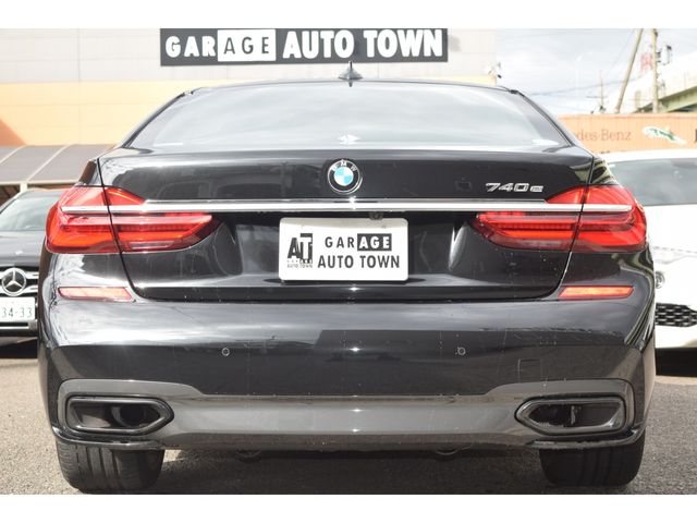 BMW 7SERIES 2017 Image 31