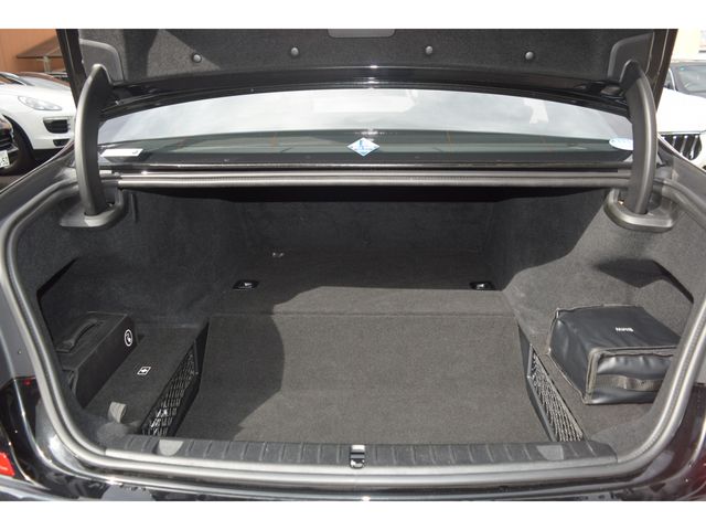 BMW 7SERIES 2017 Image 31