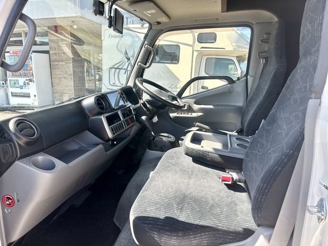 TOYOTA CAMROAD 2017 Image 31