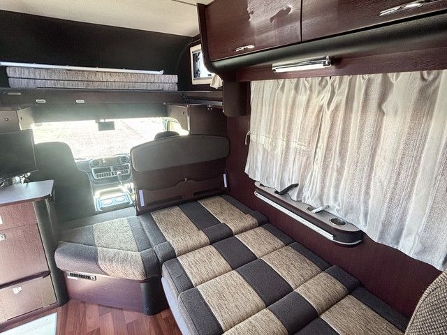 TOYOTA CAMROAD 2017 Image 31