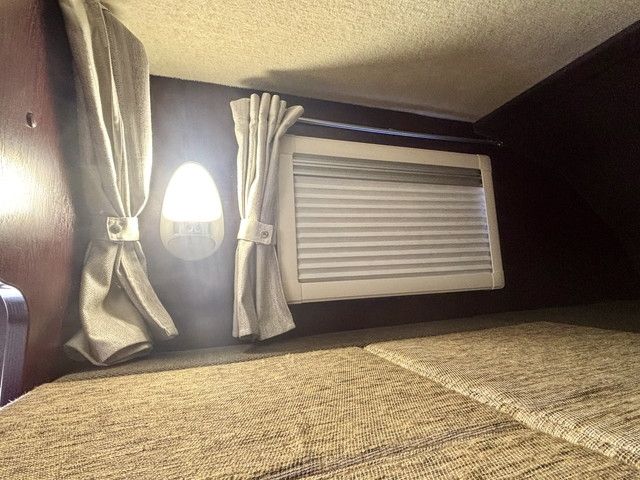 TOYOTA CAMROAD 2017 Image 31