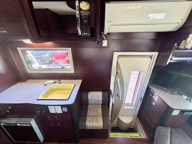 TOYOTA CAMROAD 2017 Image 31