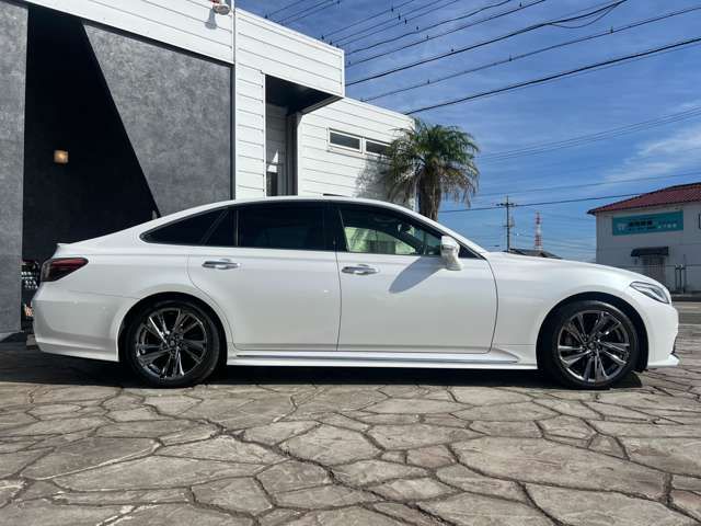 TOYOTA CROWN SEDAN HYBRID 2021 Image 31