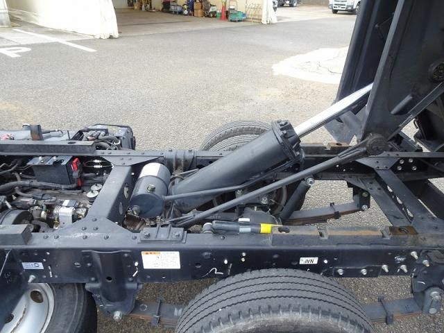 ISUZU ELF 2022 Image 31