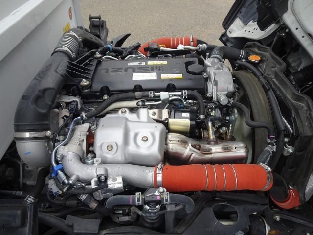 ISUZU ELF 2022 Image 31