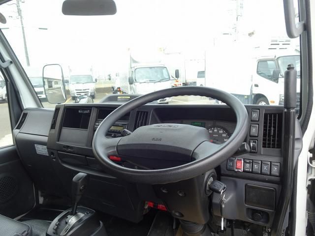 ISUZU ELF 2022 Image 31