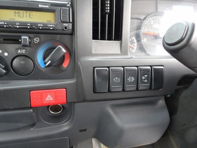 ISUZU ELF 2022 Image 31