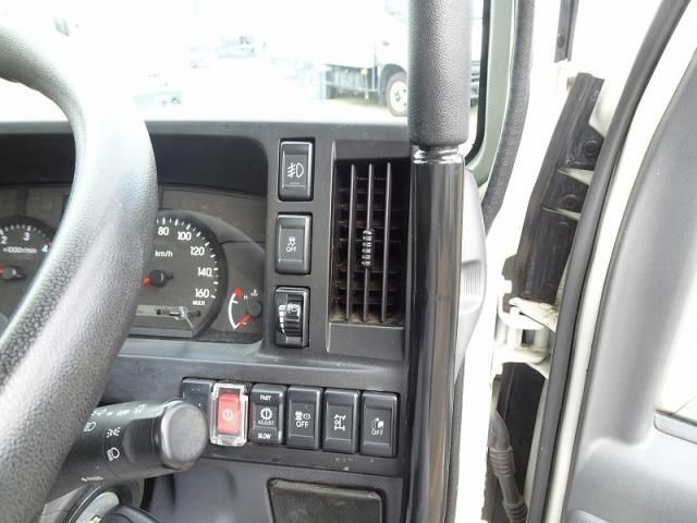 ISUZU ELF 2022 Image 31