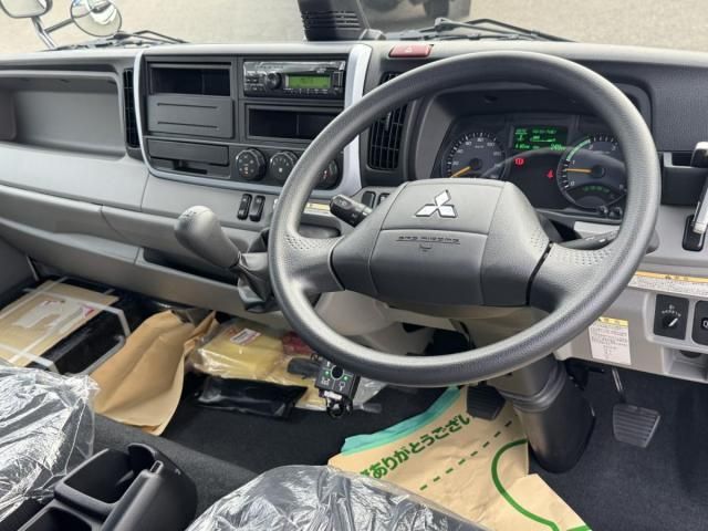 MITSUBISHI CANTER 2023 Image 31