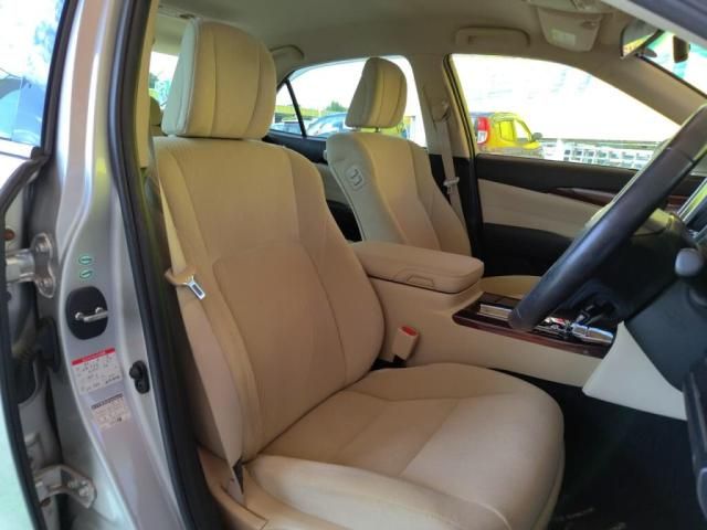 TOYOTA CROWN SEDAN HYBRID 2013 Image 31