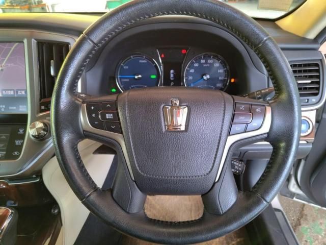 TOYOTA CROWN SEDAN HYBRID 2013 Image 31