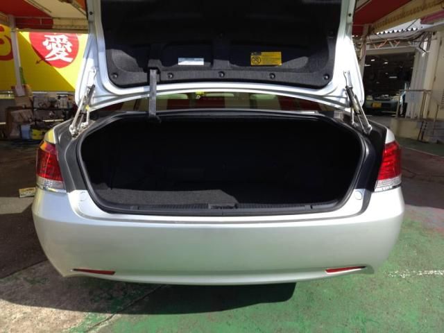 TOYOTA CROWN SEDAN HYBRID 2013 Image 31