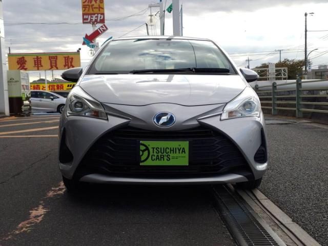 TOYOTA VITZ HYBRID 2018 Image 31