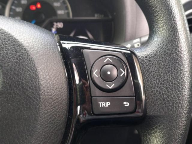 TOYOTA VITZ HYBRID 2018 Image 31