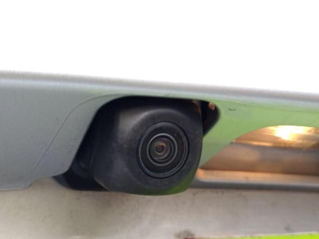 TOYOTA VITZ HYBRID 2018 Image 31