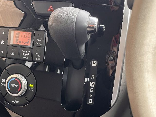 DAIHATSU TANTO 2017 Image 31