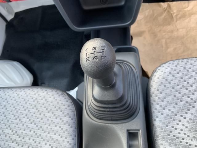 SUZUKI CARRY TRUCK 4WD 2025 Image 31