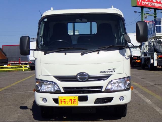 HINO DUTRO 2017 Image 31