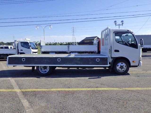 HINO DUTRO 2017 Image 31