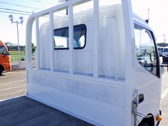 HINO DUTRO 2017 Image 31