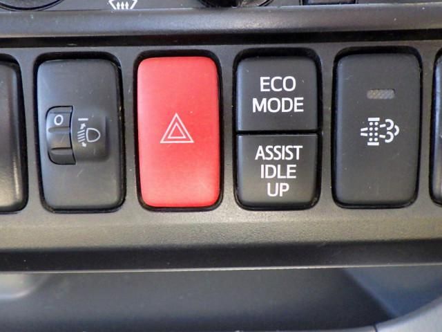 HINO DUTRO 2017 Image 31