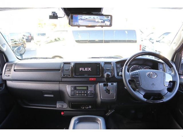 TOYOTA HIACE VAN 4WD 2018 Image 31